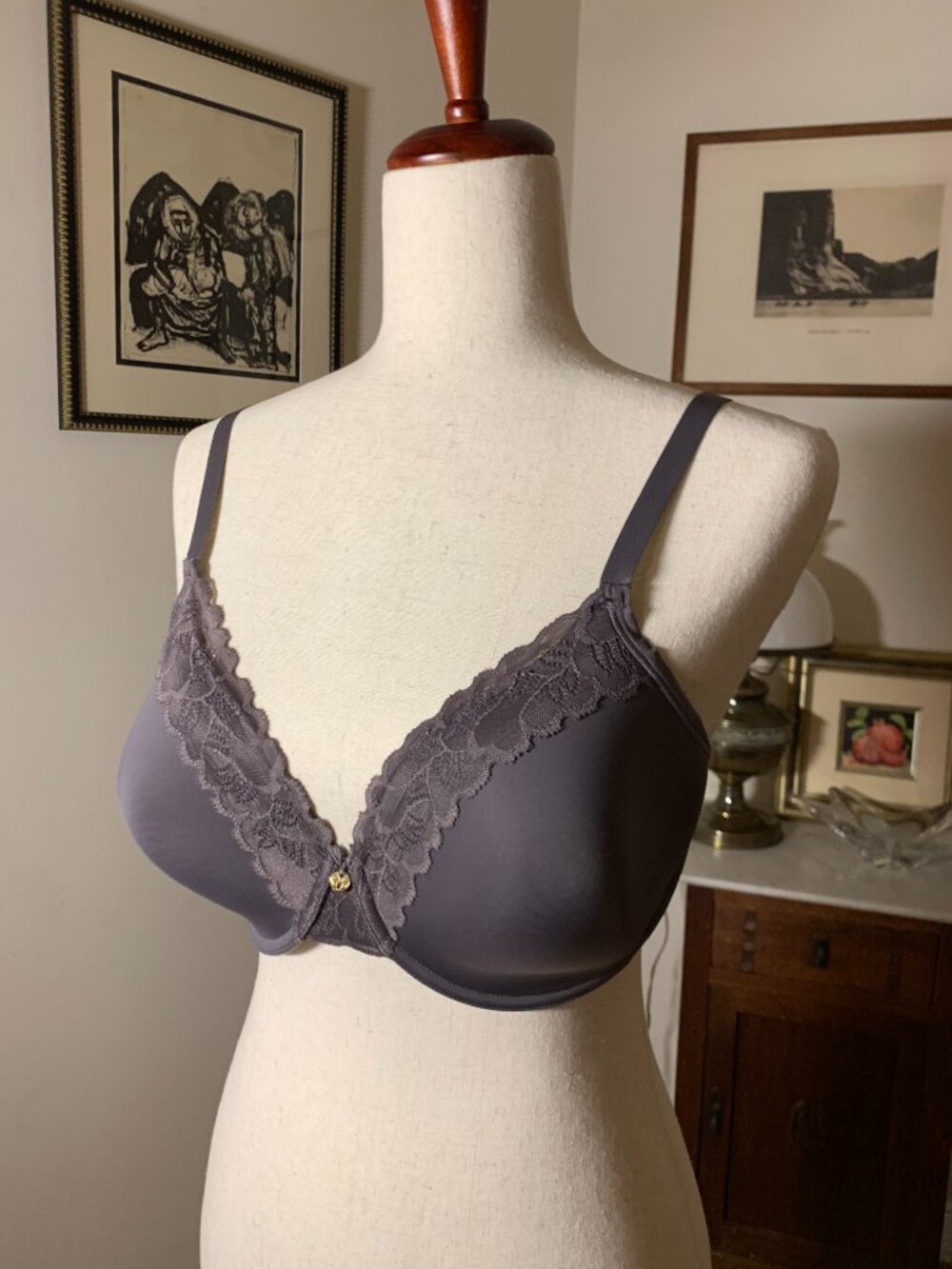 Natori Women's Underwire Bra with Lace and Cool-Touch Gunmetal, 34DDD - Picture 3 of 5